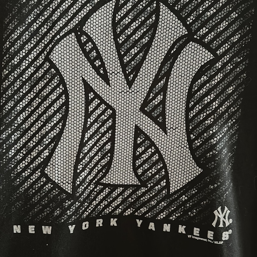 New York Yankees shirt official merchandise size L - Picture 2 of 4